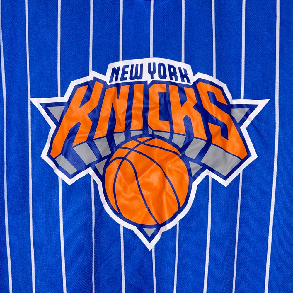 ๐ฝ๐ New York Knicks NBA Basketball Pinstripes Polyester Shirt ๐๏ธ๐ - Picture 13 of 16